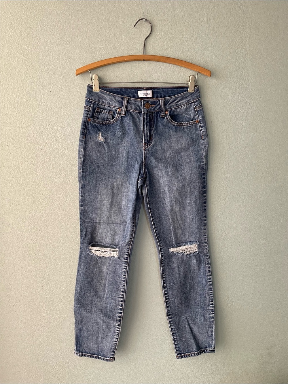 5/$25🌱 RSQ | Girls Size 12 Girlfriend Cut Ripped Knees Jeans